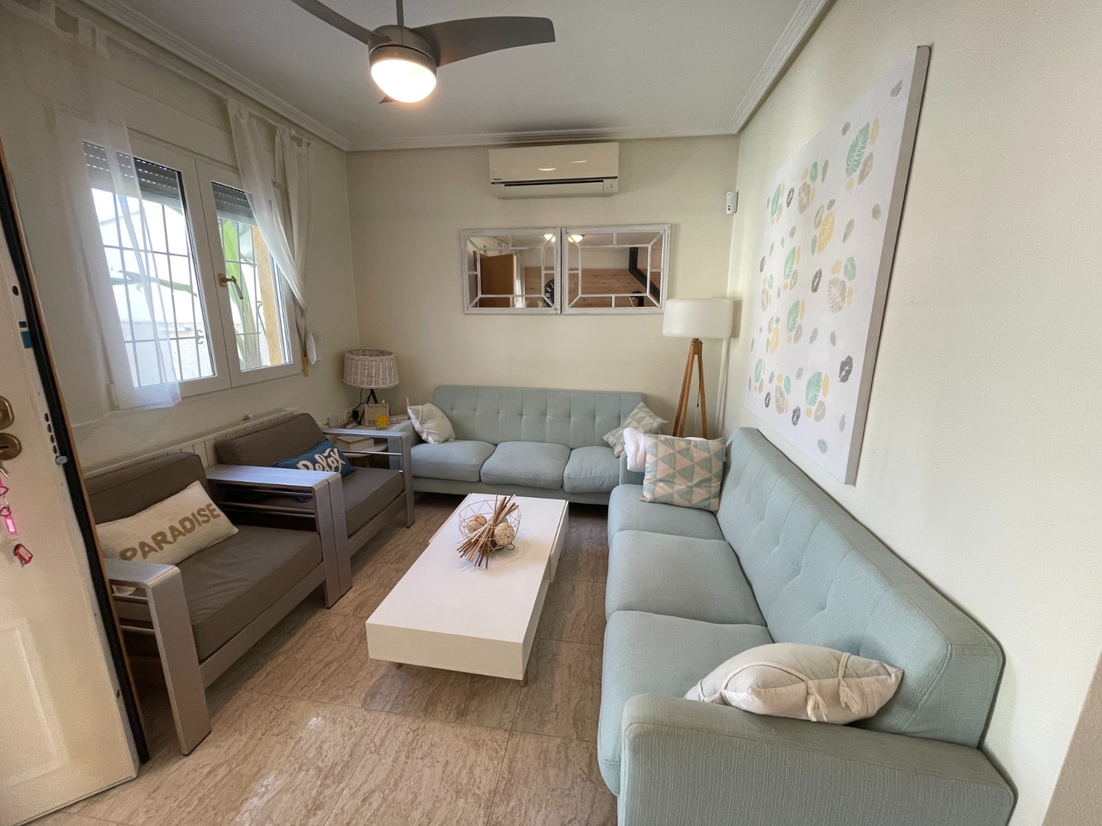 Casa Adosada de 3 Dormitorios y 2 Baños en venta en Torre de la Horadada, Pilar de la Horadada
