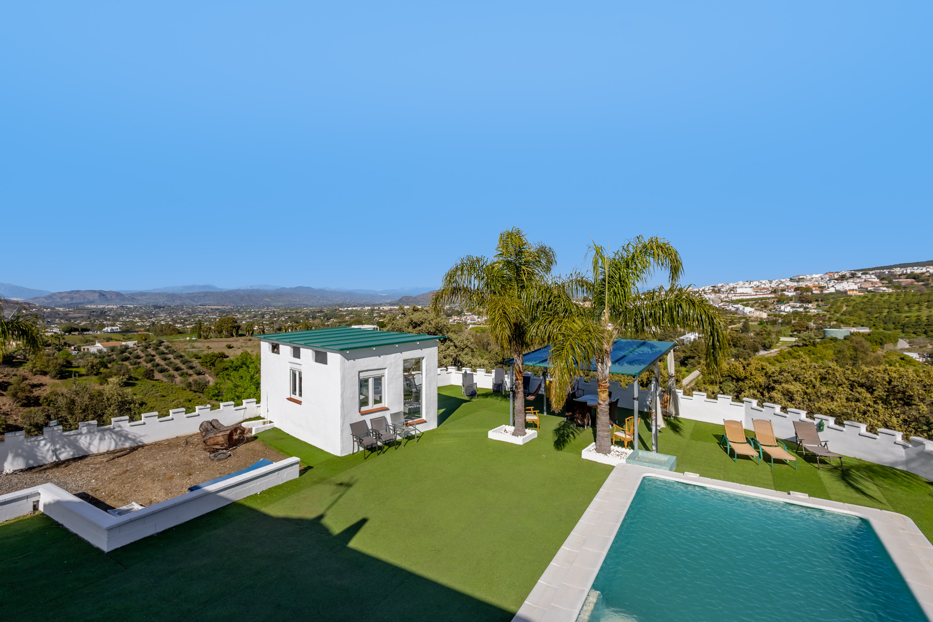 Finca de 6 Dormitorios y 5 Baños en venta en Alhaurin el Grande