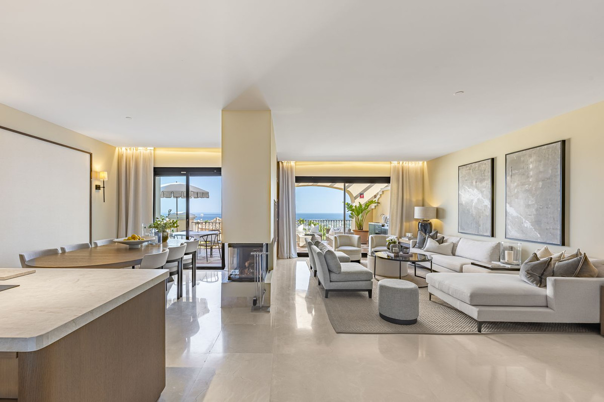 Ático de 3 Dormitorios en venta en La Quinta, Benahavís