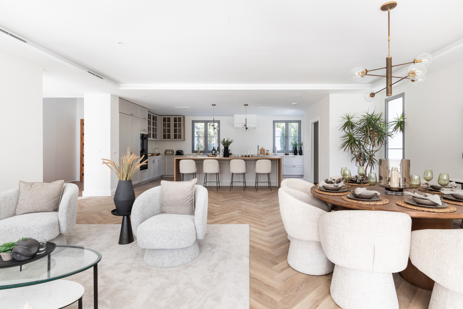 Casa de 4 Dormitorios y 5 Baños en venta en Los Arqueros, Benahavís