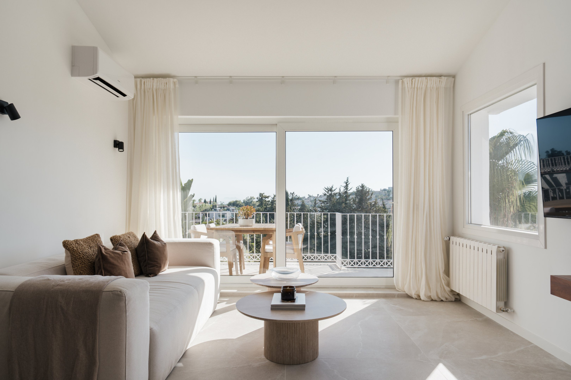 Casa Adosada de 2 Dormitorios y 1 Baño en venta en Estepona