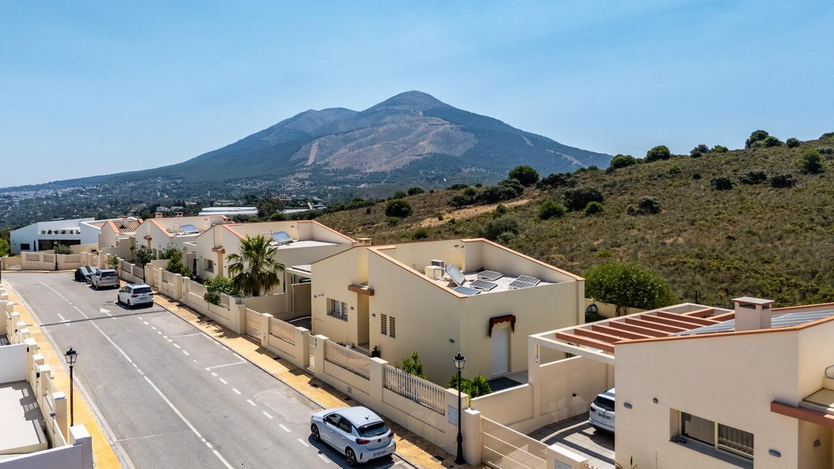 Casa de 3 Dormitorios en venta en Coin