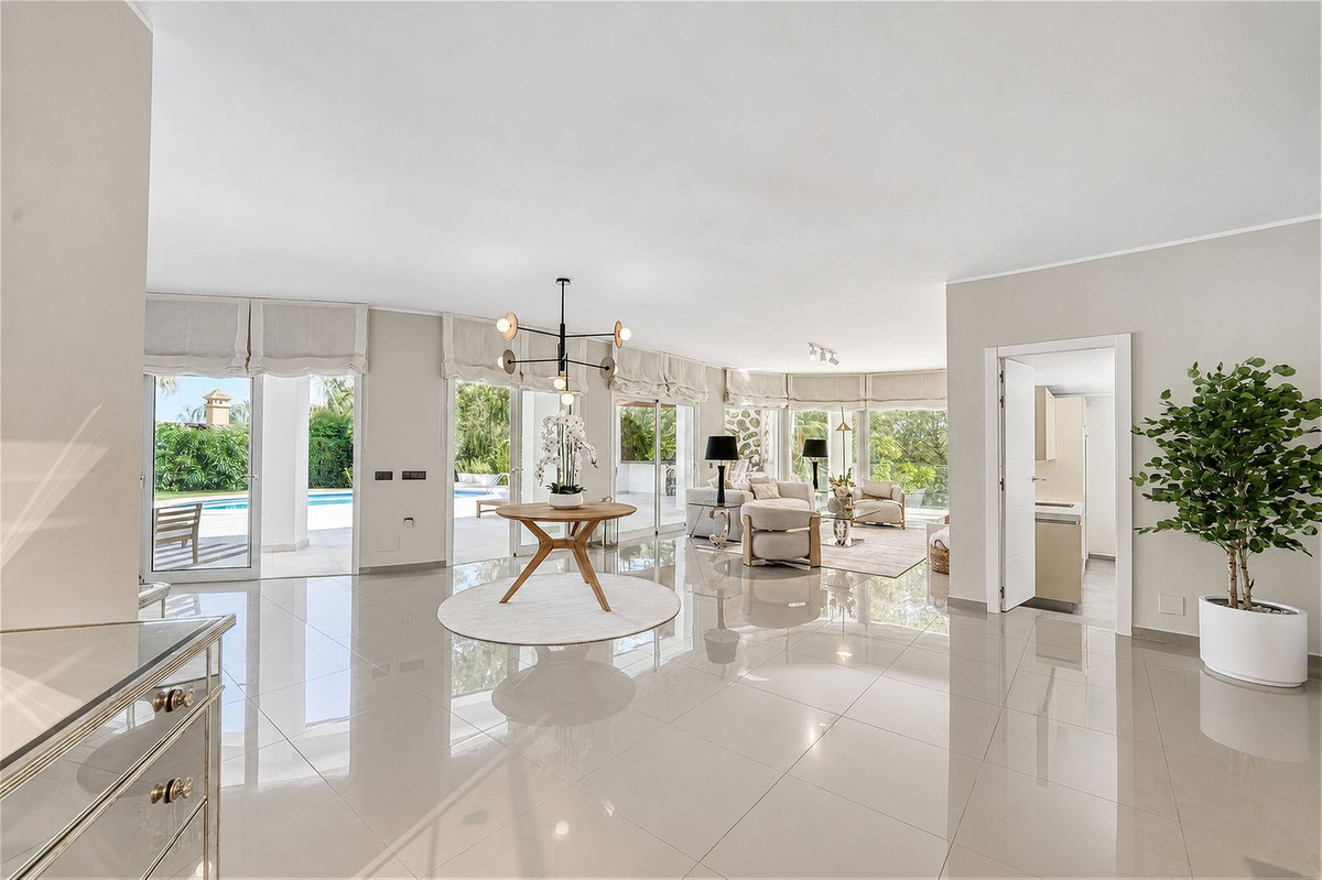 Casa de 4 Dormitorios en venta en Benahavís