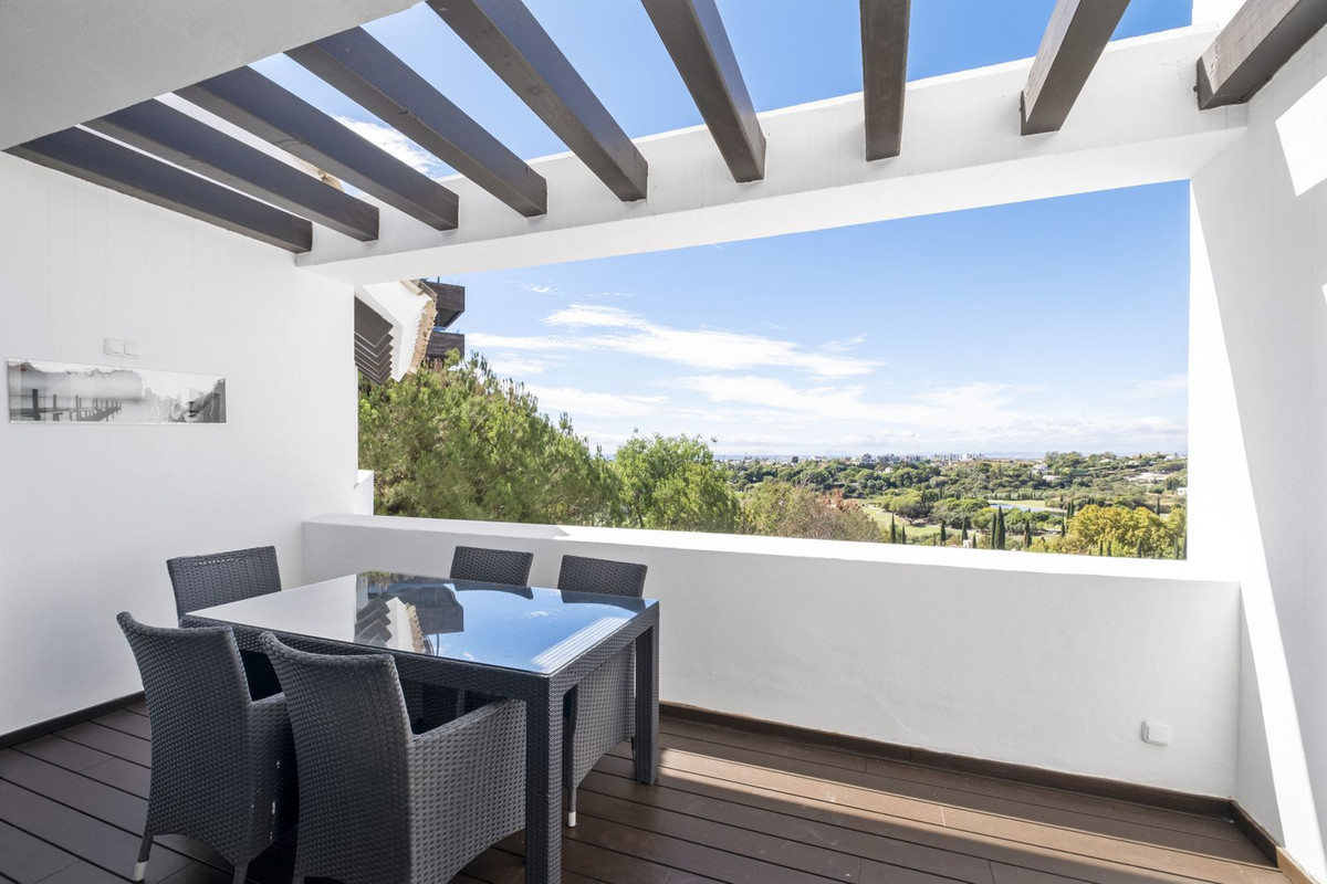 Ático de 3 Dormitorios y 3 Baños en venta en Los Flamingos, Benahavís
