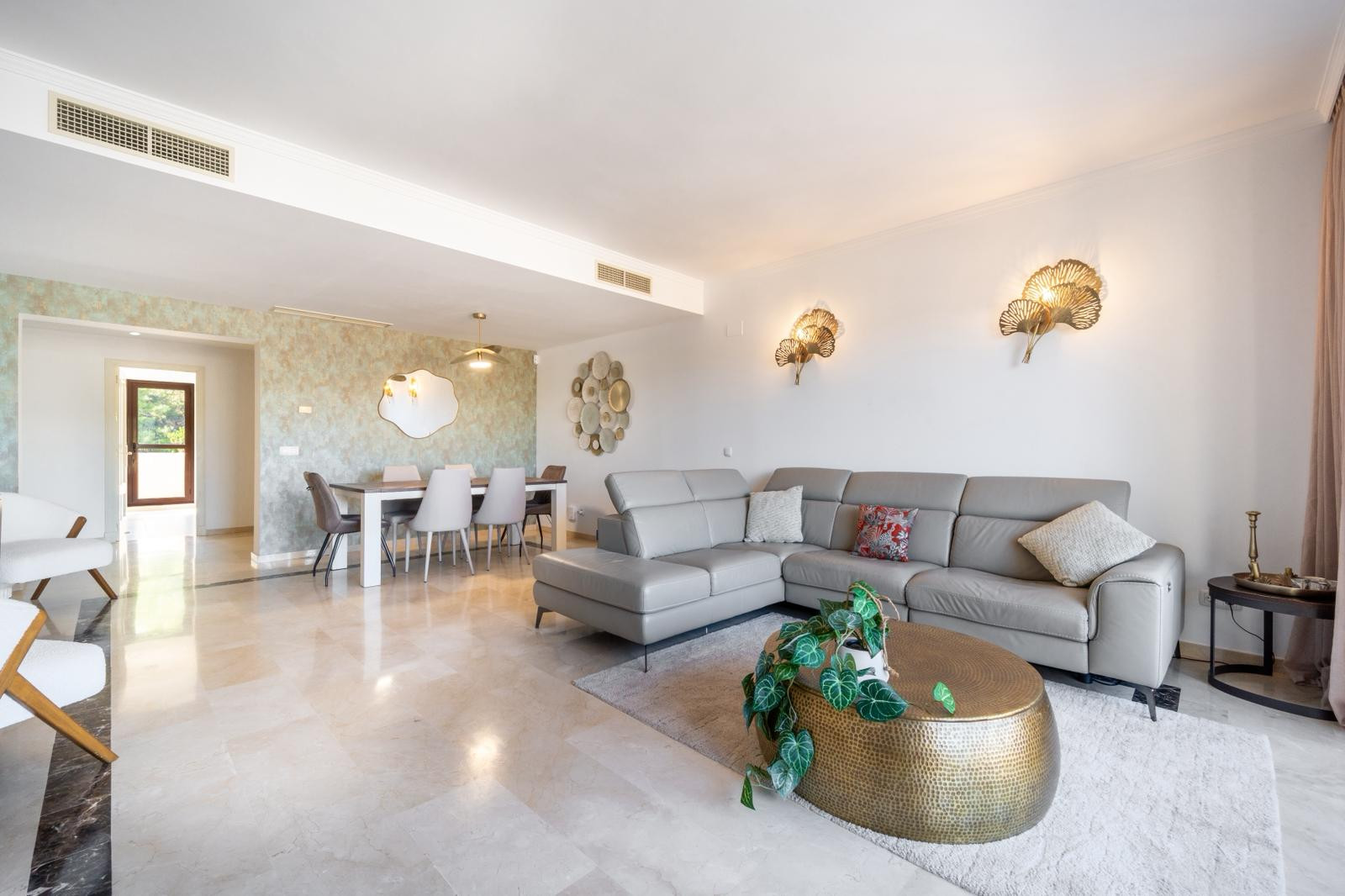 Piso de 3 Dormitorios y 3 Baños en venta en La Quinta, Benahavís