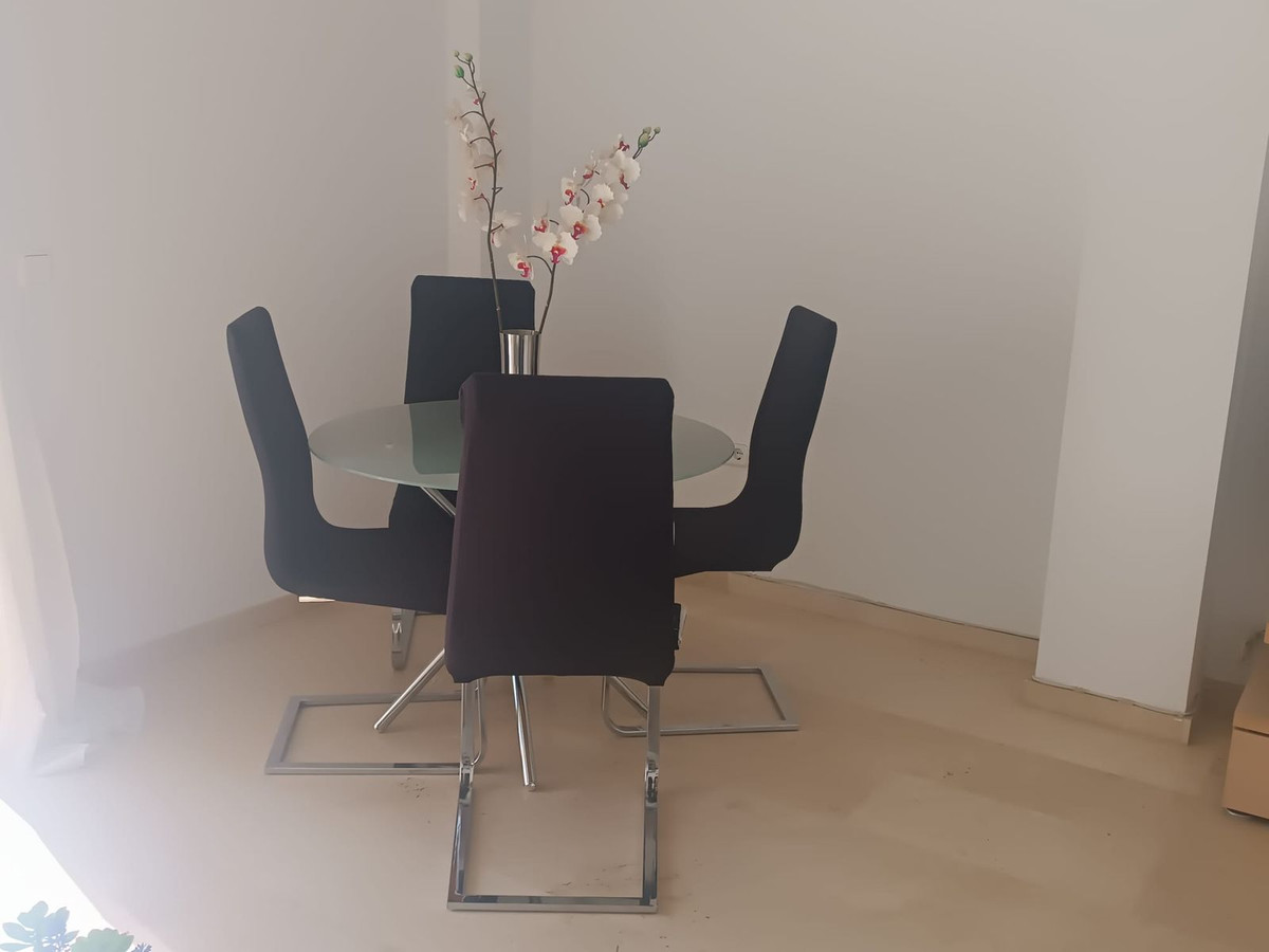 Piso de 1 Dormitorio y 1 Baño en venta en Estepona