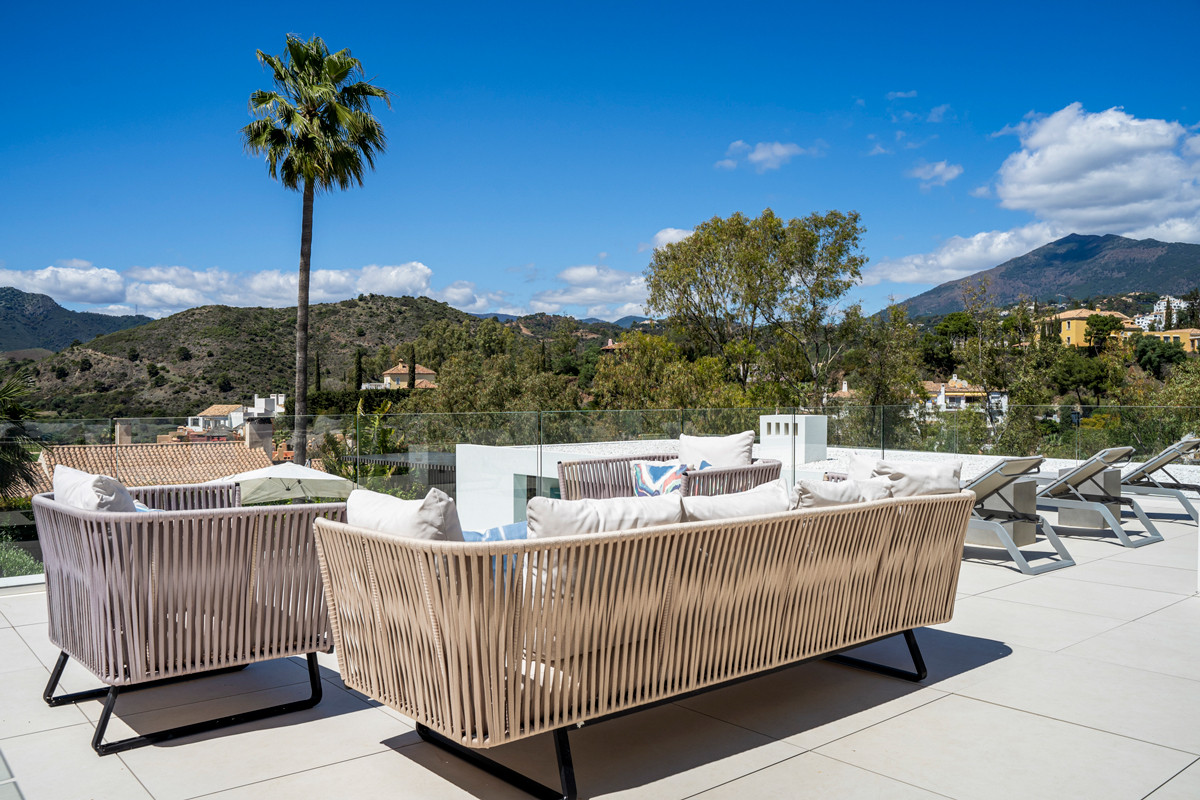 Casa de 6 Dormitorios y 6 Baños en venta en Benahavís