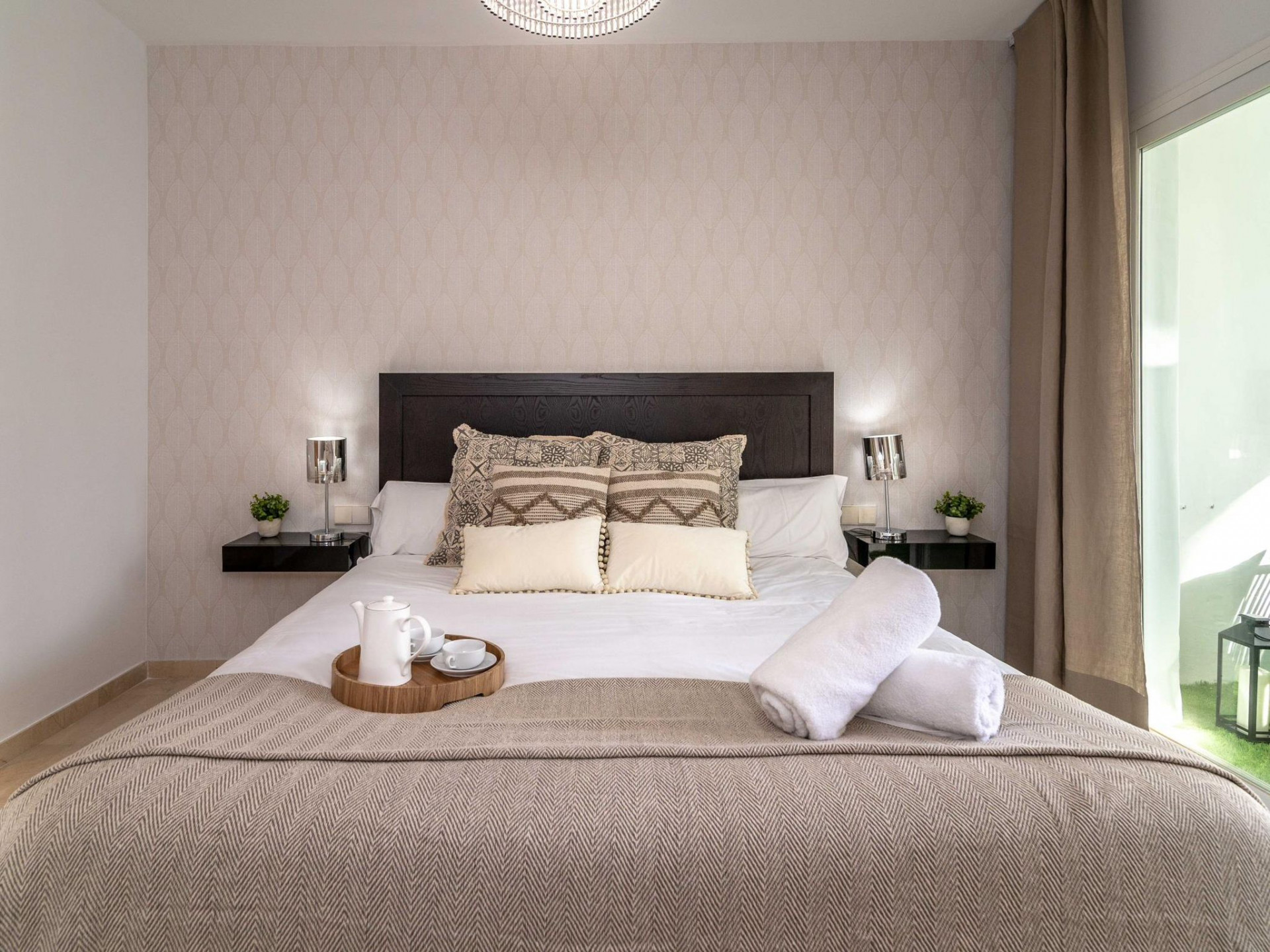 Piso de 2 Dormitorios y 2 Baños en venta en Puerto Banús, Marbella