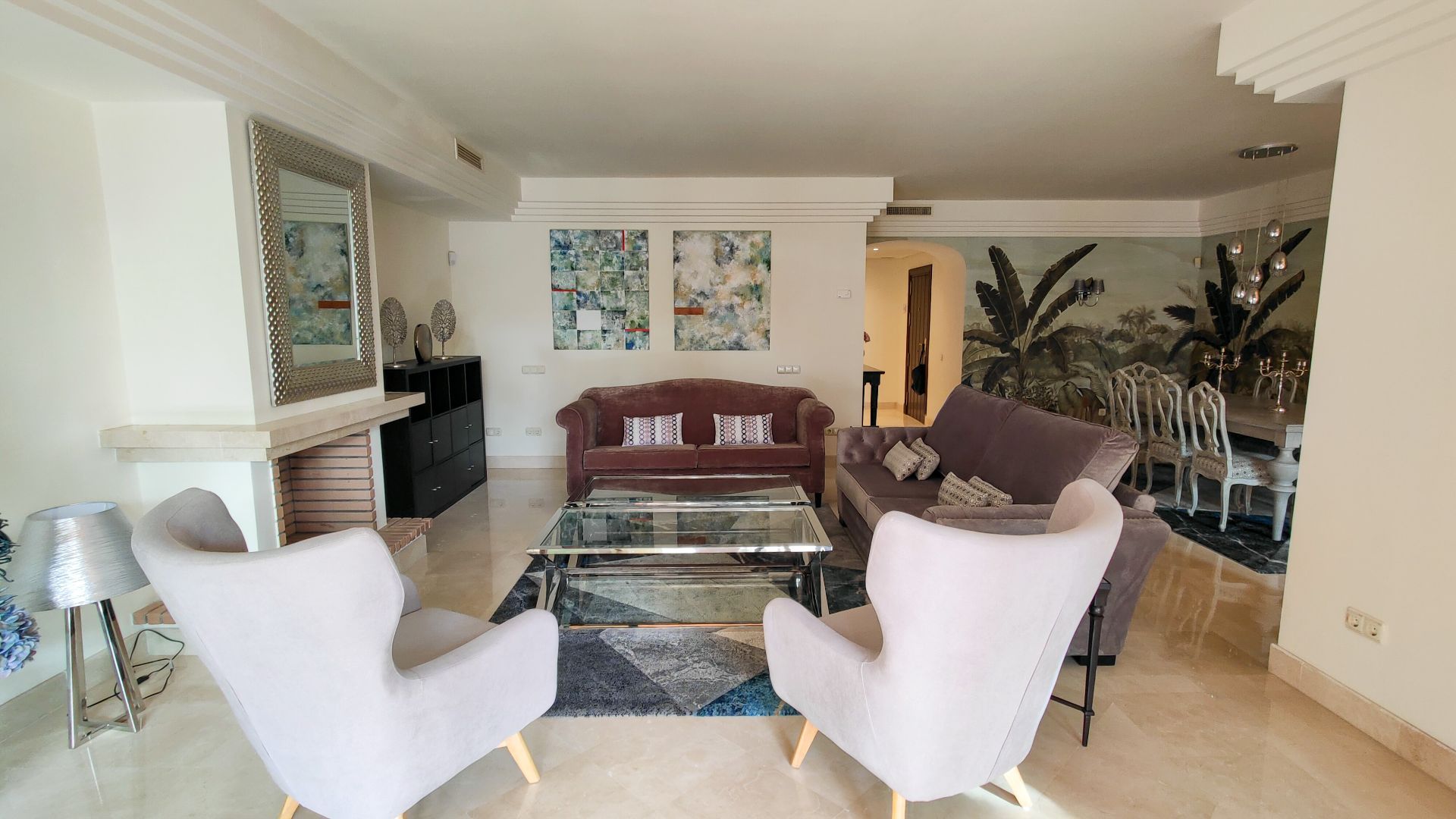 Piso de 3 Dormitorios en venta en Nueva Andalucía, Marbella
