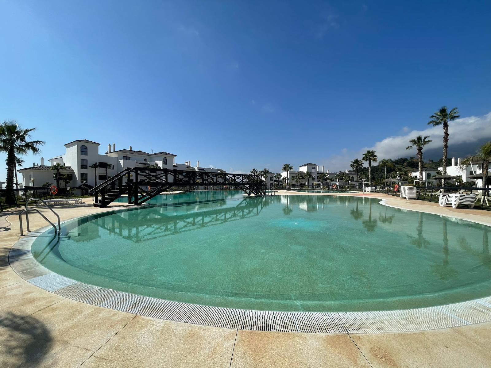 Piso de 4 Dormitorios en venta en Estepona