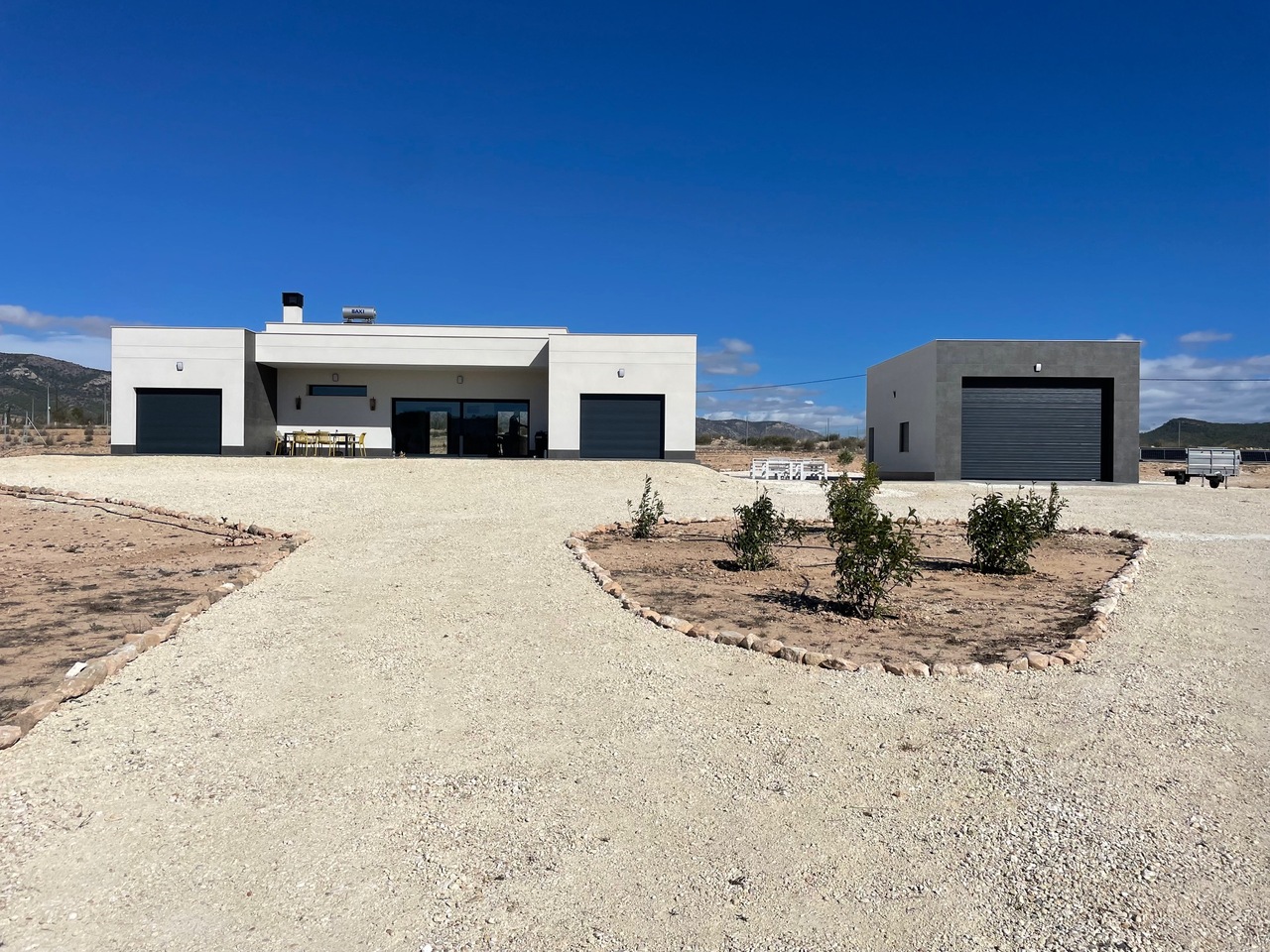 Casa de 4 Dormitorios y 3 Baños en venta en El Pinós
