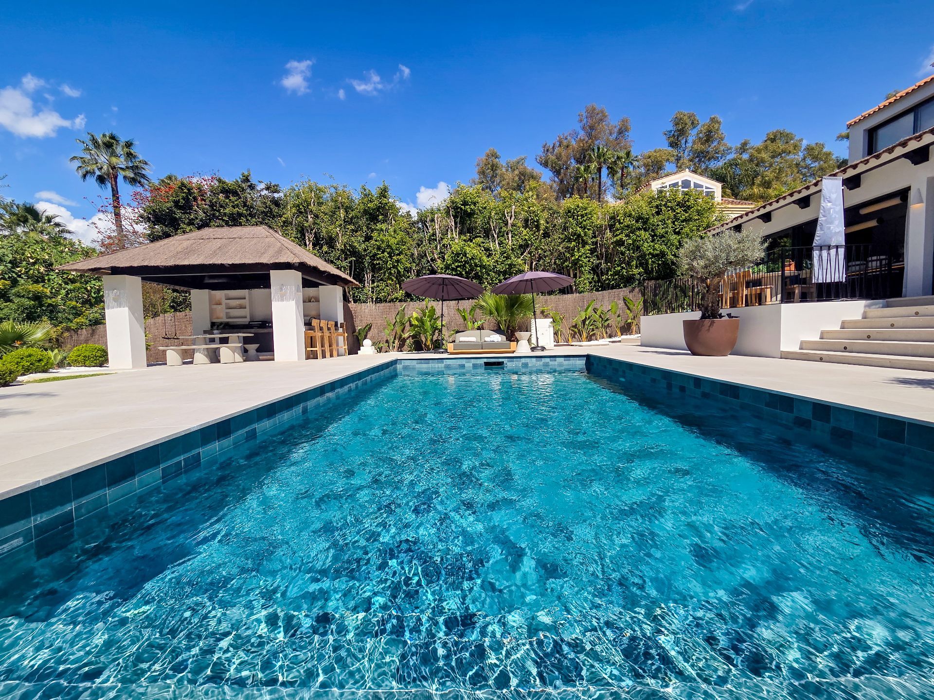 Casa de 5 Dormitorios en venta en Nueva Andalucía, Marbella