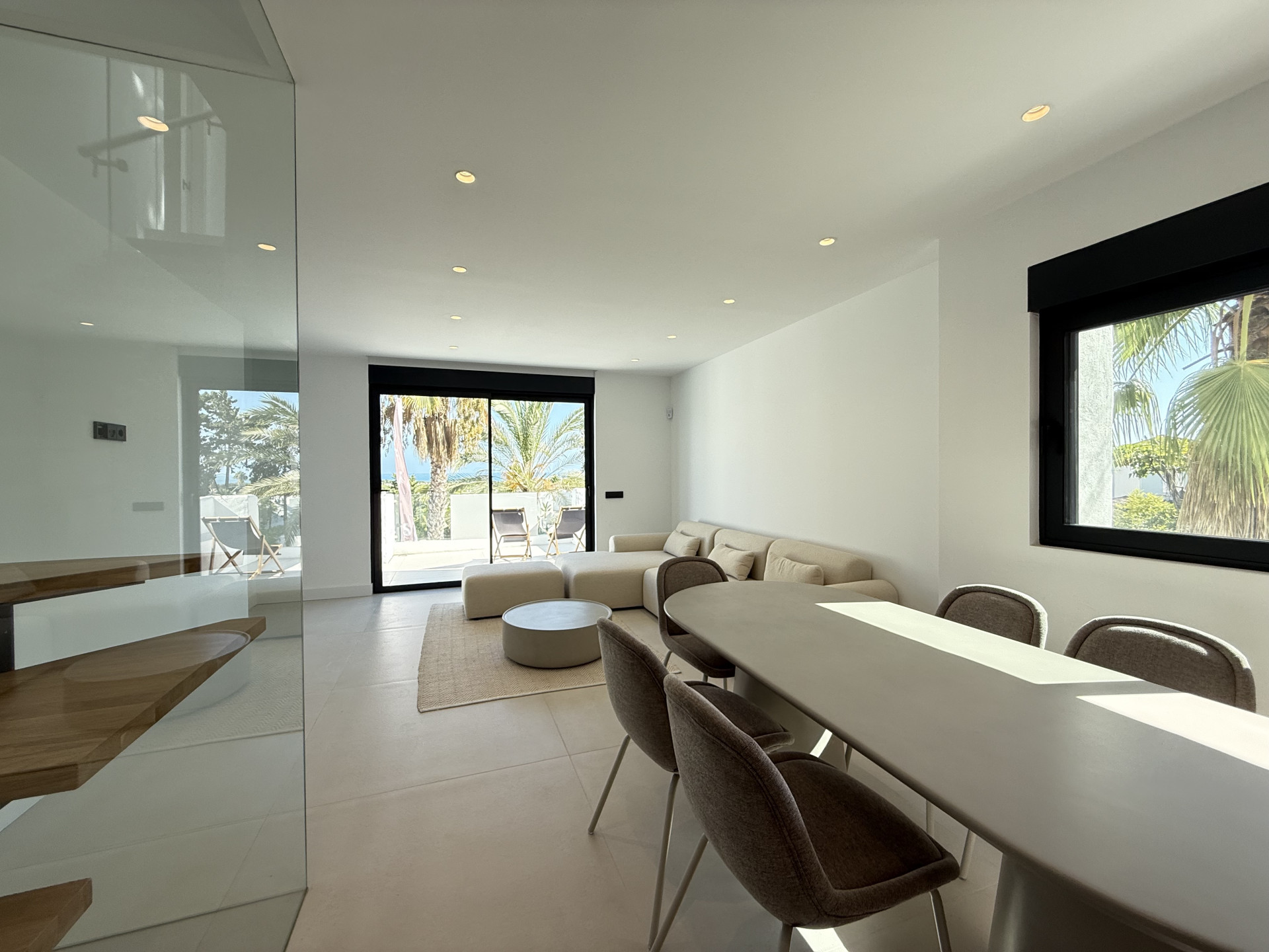 Ático de 3 Dormitorios y 3 Baños en venta en Cancelada, Estepona