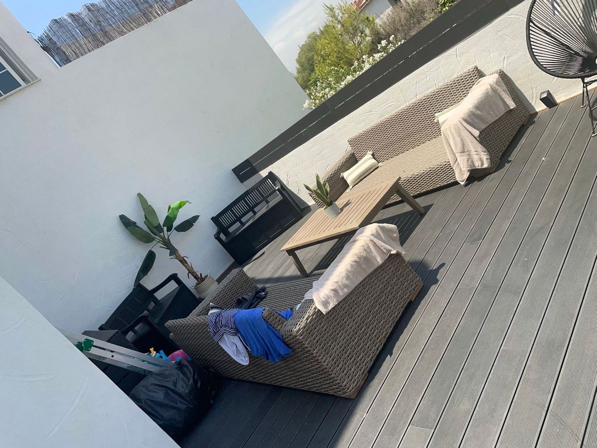 Piso de 2 Dormitorios en venta en Nueva Andalucía, Marbella