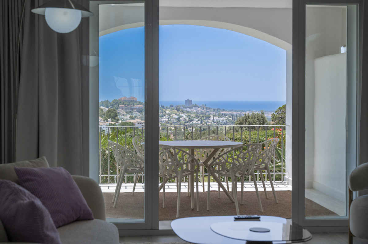 Piso de 3 Dormitorios en venta en Benahavís
