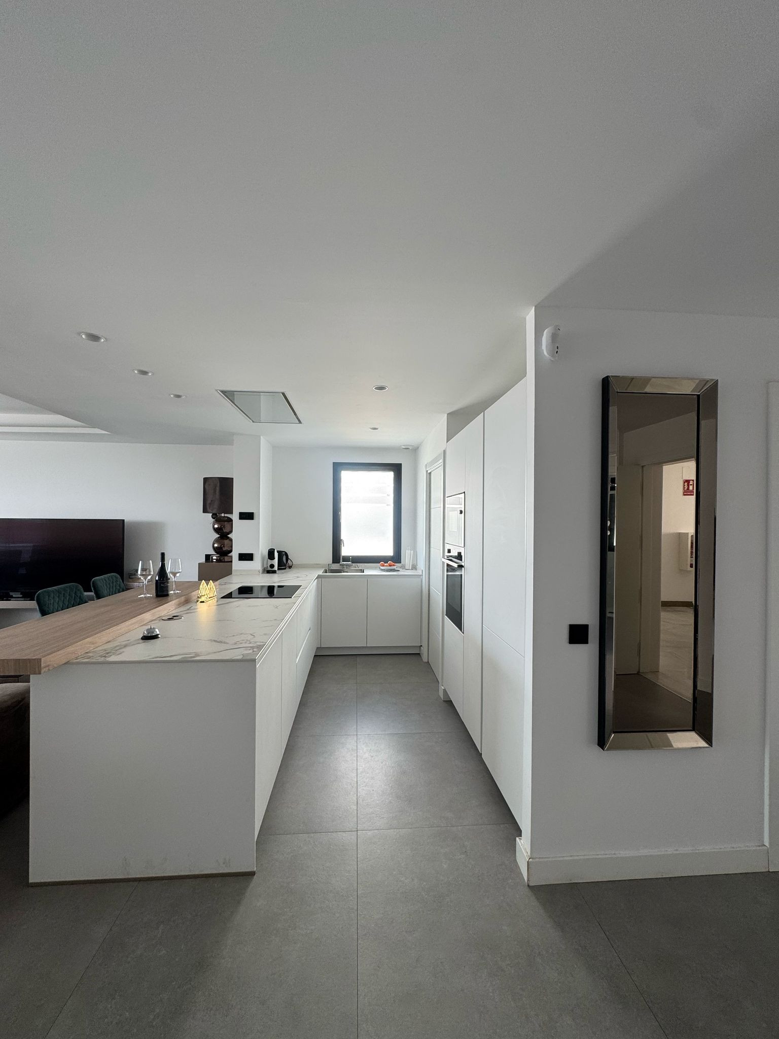 Piso de 4 Dormitorios en venta en Estepona