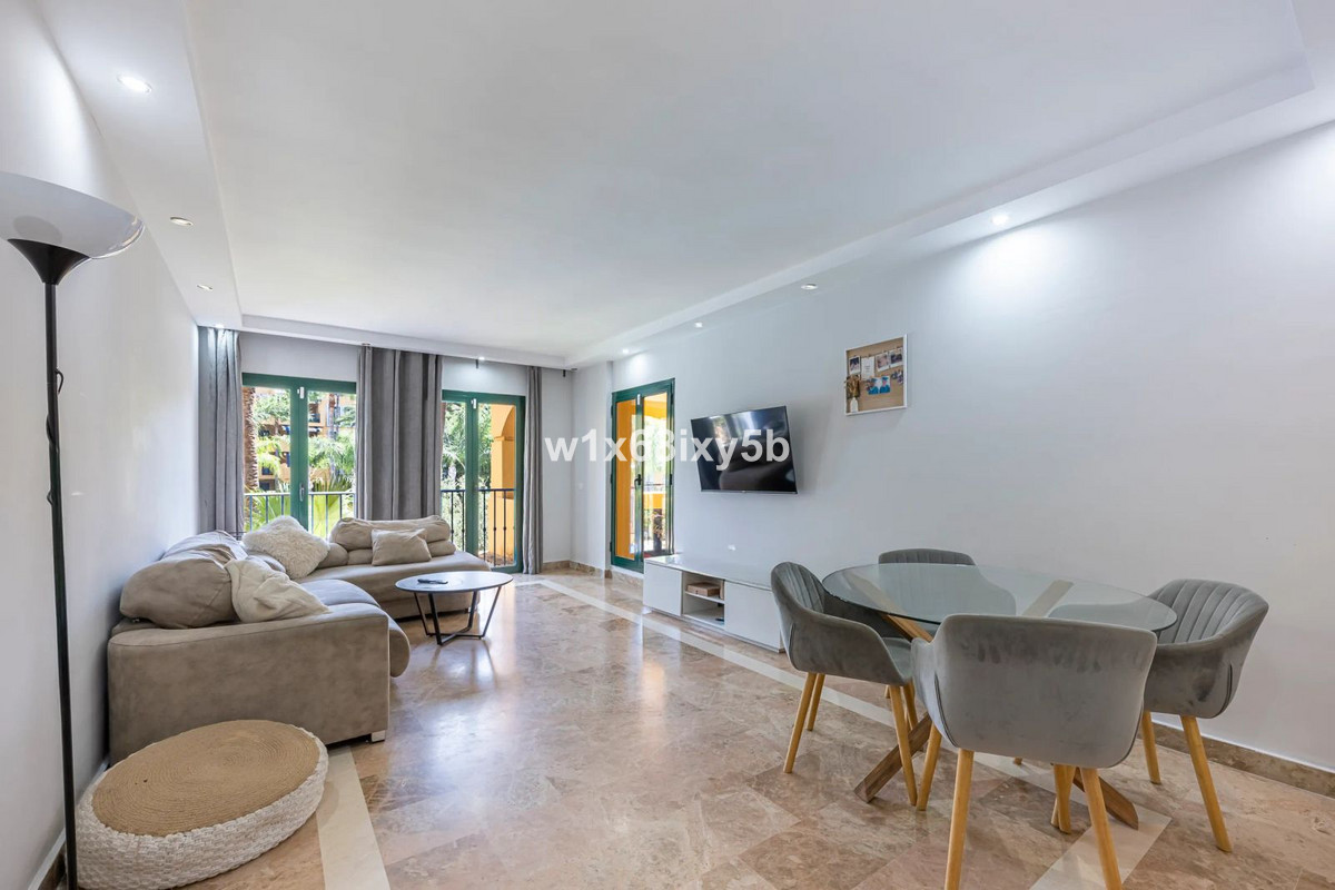 Piso de 2 Dormitorios en venta en San Pedro de Alcántara