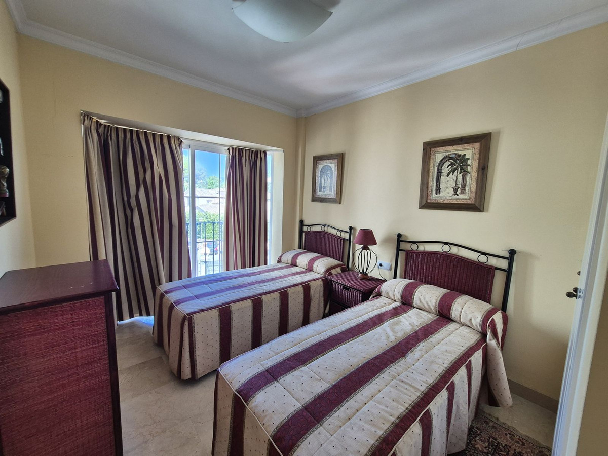 Piso de 2 Dormitorios y 2 Baños en venta en Puerto Banús