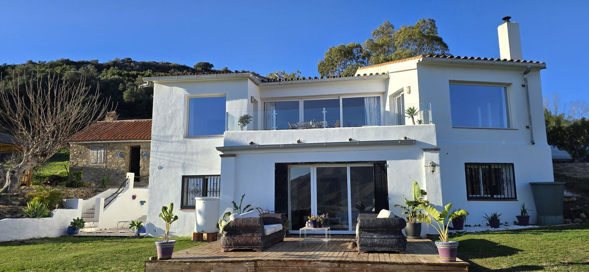 Finca de 4 Dormitorios en venta en Casares