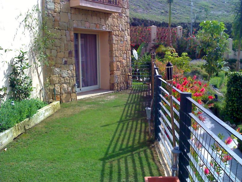 3 Bed, 3 Bath - Apartment for Sale in Rio Real, Marbella