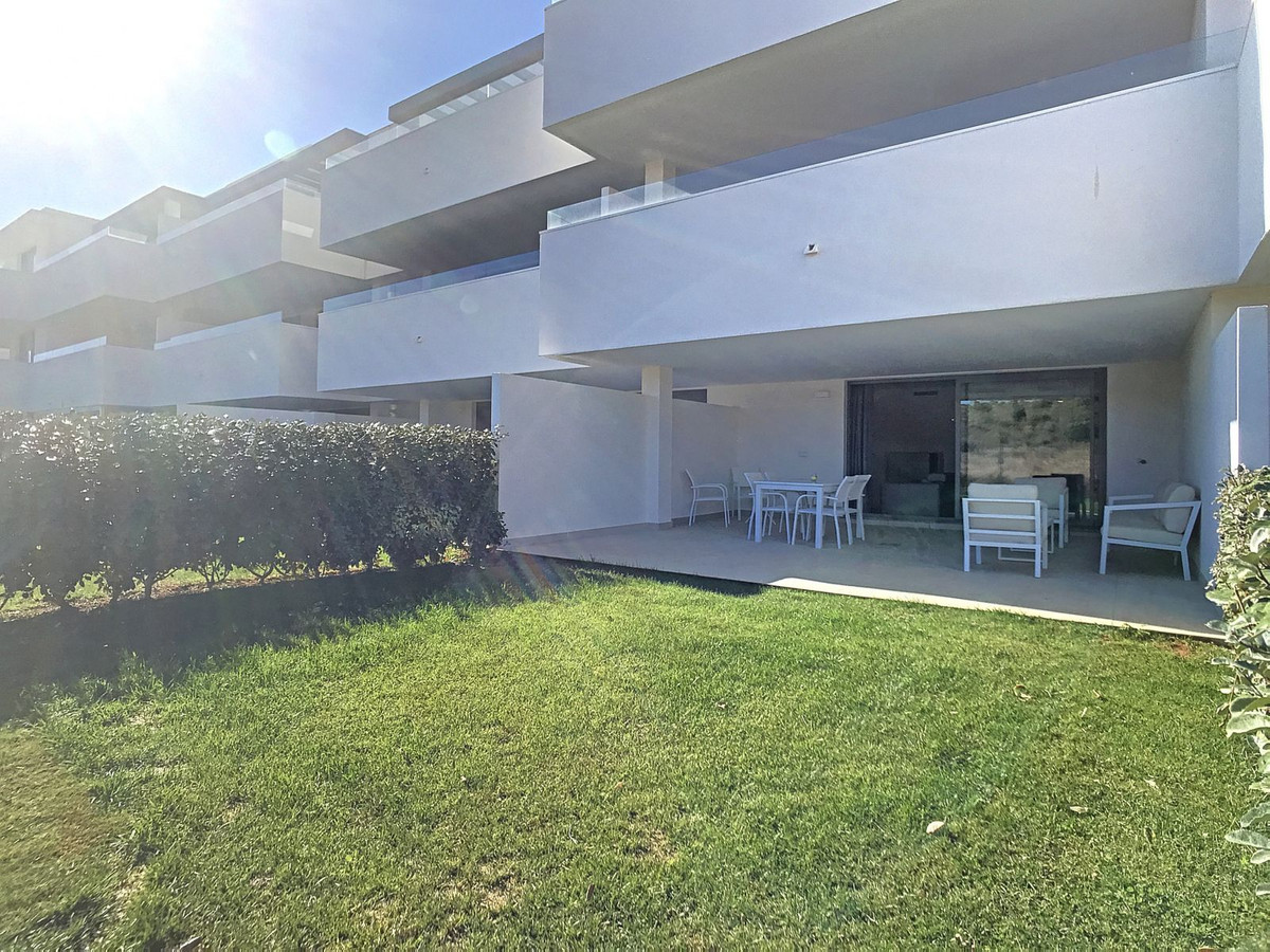 Piso de 2 Dormitorios y 2 Baños en alquiler en Estepona