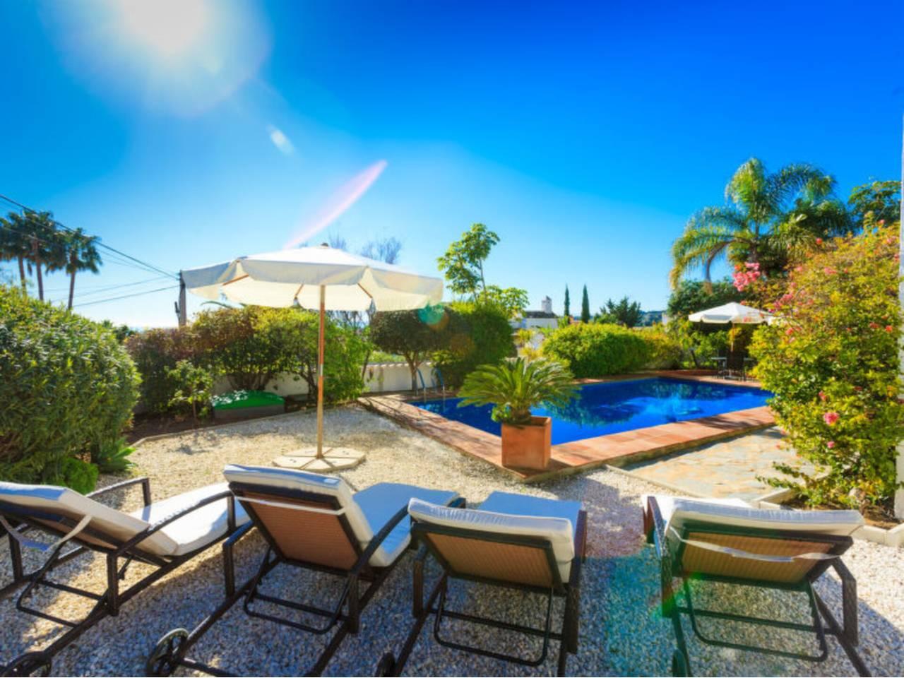 3 Bed - Townhouse for Sale in La Alqueria, Estepona