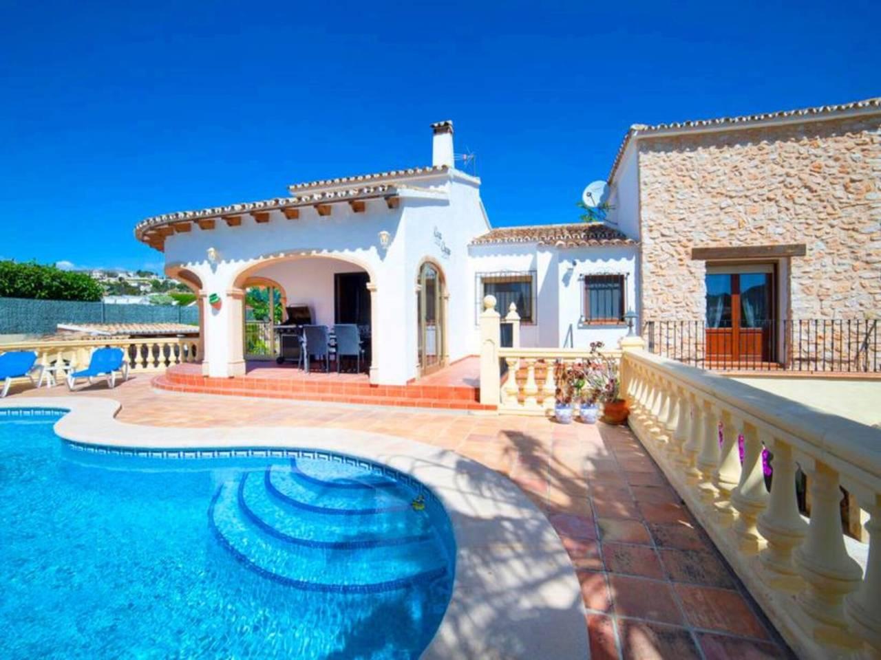 Casa Adosada de 3 Dormitorios en venta en Calp