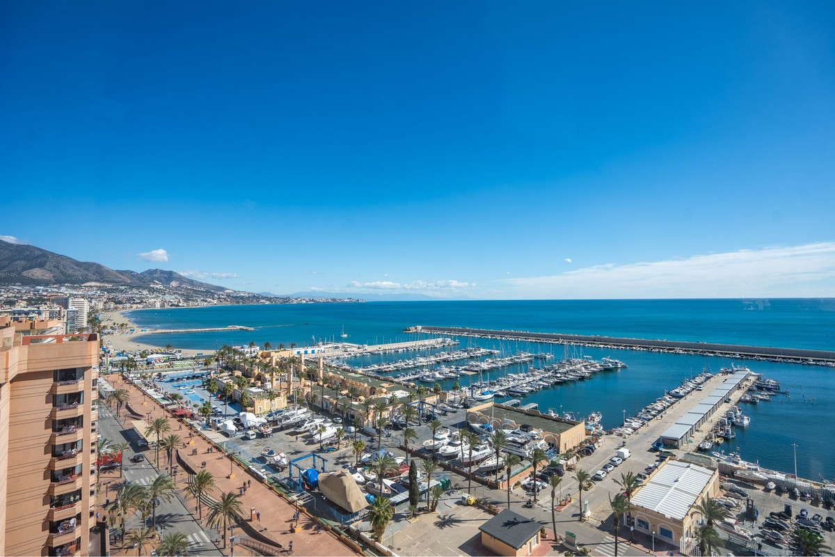 Piso de 2 Dormitorios y 2 Baños en venta en Fuengirola