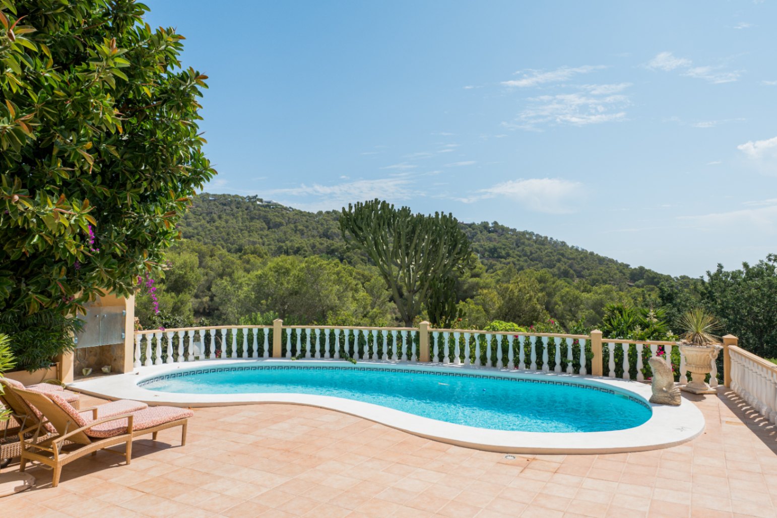Casa de 3 Dormitorios y 3 Baños en venta en Santa Eulària des Riu
