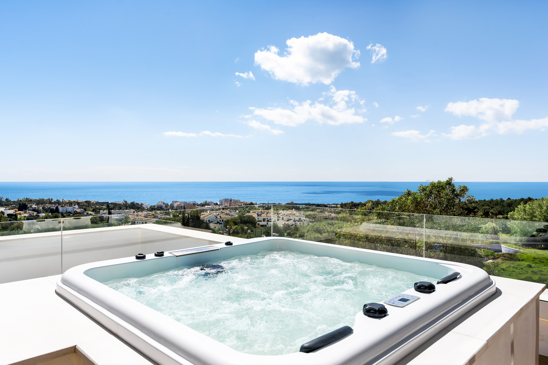 Casa de 4 Dormitorios y 3 Baños en venta en Sierra Blanca, Marbella