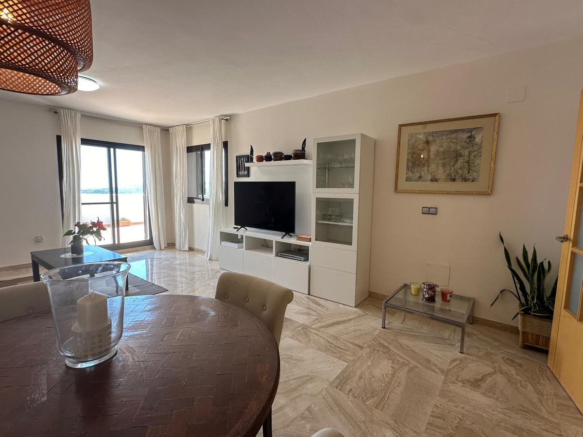 Piso de 2 Dormitorios y 2 Baños en alquiler en Casares