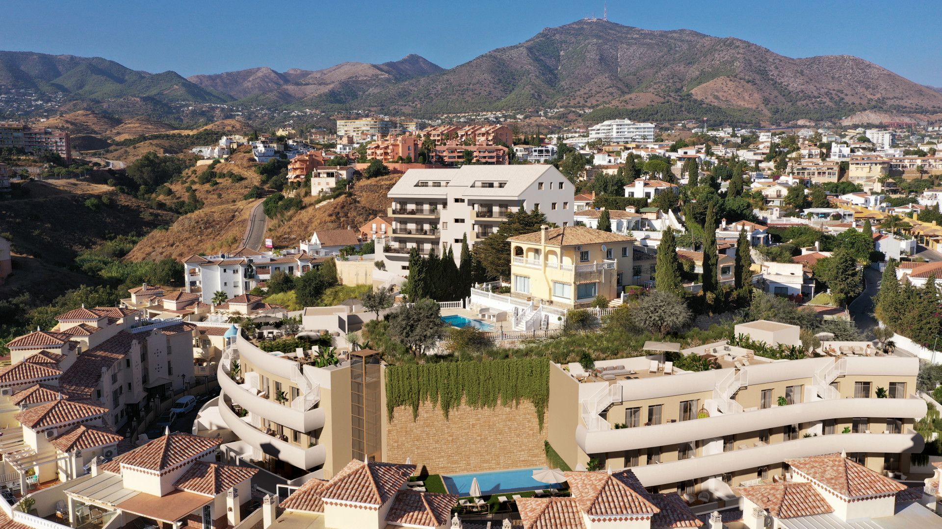 Piso de 4 Dormitorios en venta en Fuengirola