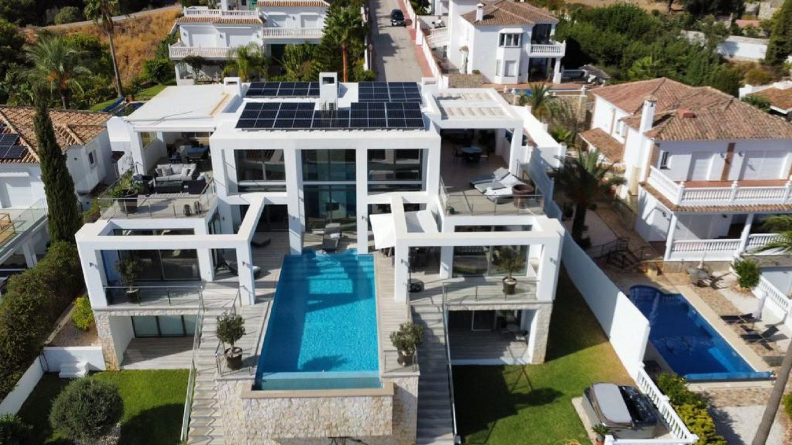 Casa de 7 Dormitorios y 6 Baños en venta en Mijas Pueblo