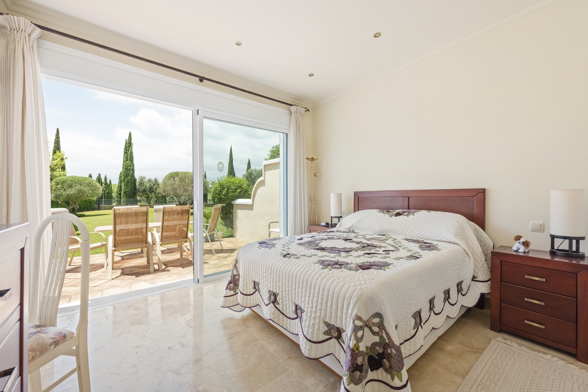 Piso de 1 Dormitorio en venta en Los Flamingos, Benahavís