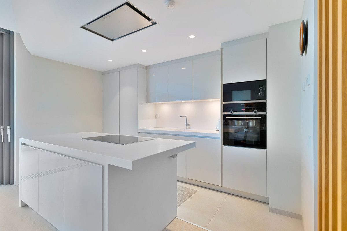 Piso de 3 Dormitorios en venta en Benahavís