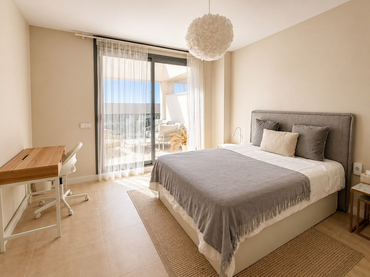 3 Bed, 2 Bath - Penthouse for Rent in New Golden Mile, Estepona