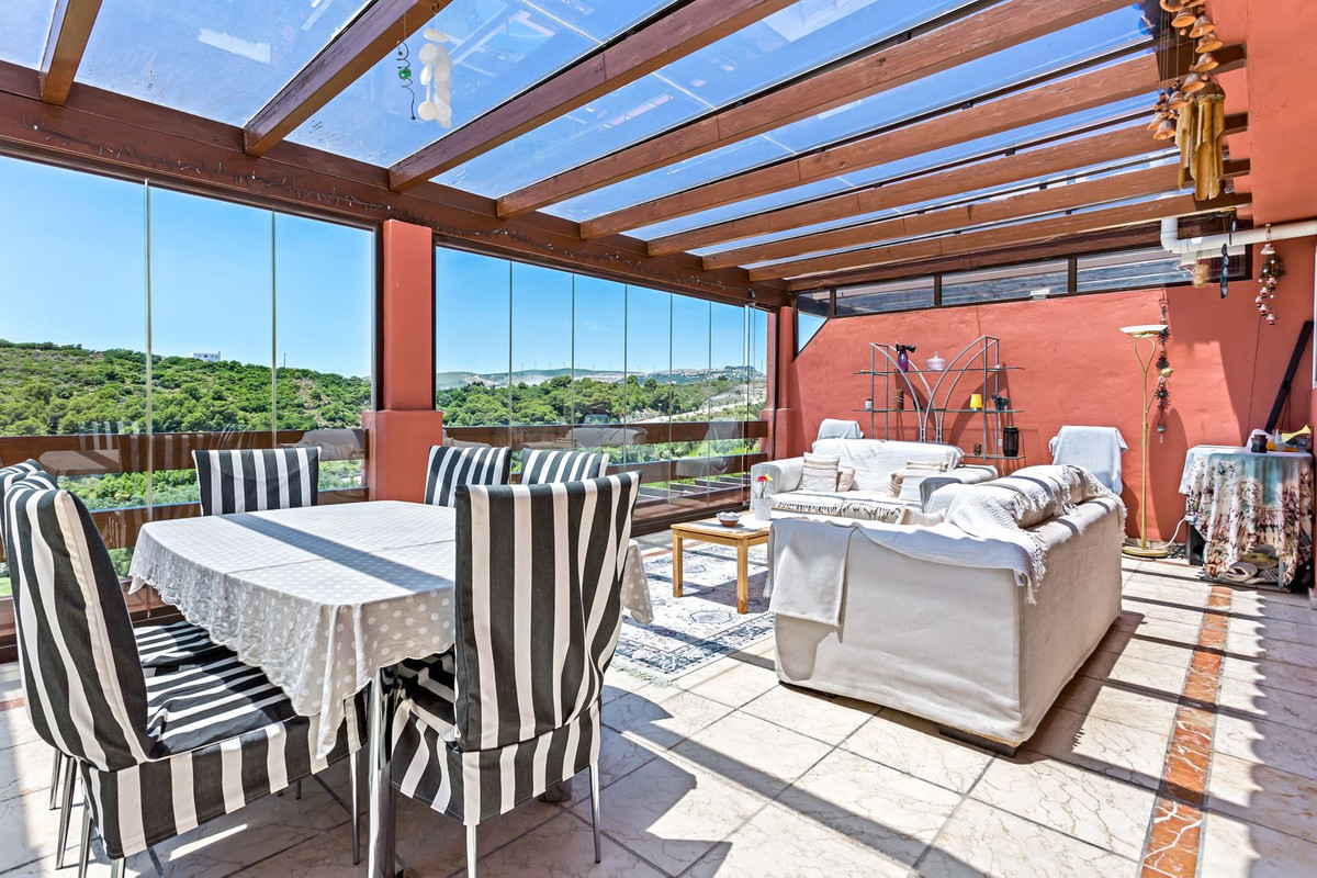 Ático de 3 Dormitorios y 2 Baños en venta en Casares