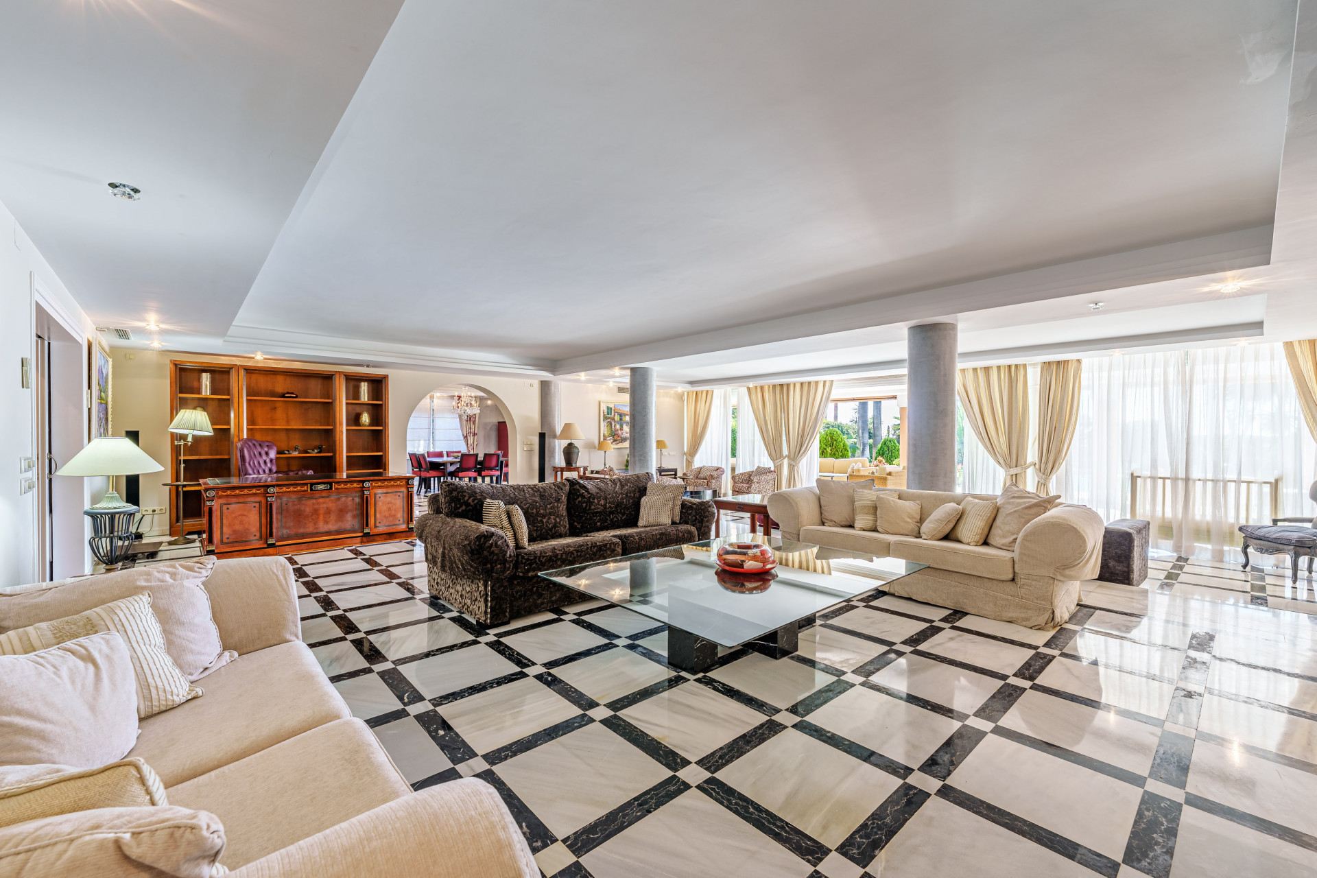 9 кровать 9 ванна Вилла для продажи в El Paraiso, Estepona