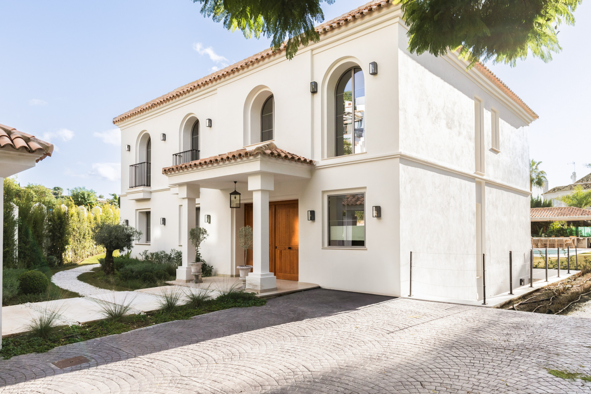 Casa de 4 Dormitorios y 5 Baños en venta en Los Arqueros, Benahavís