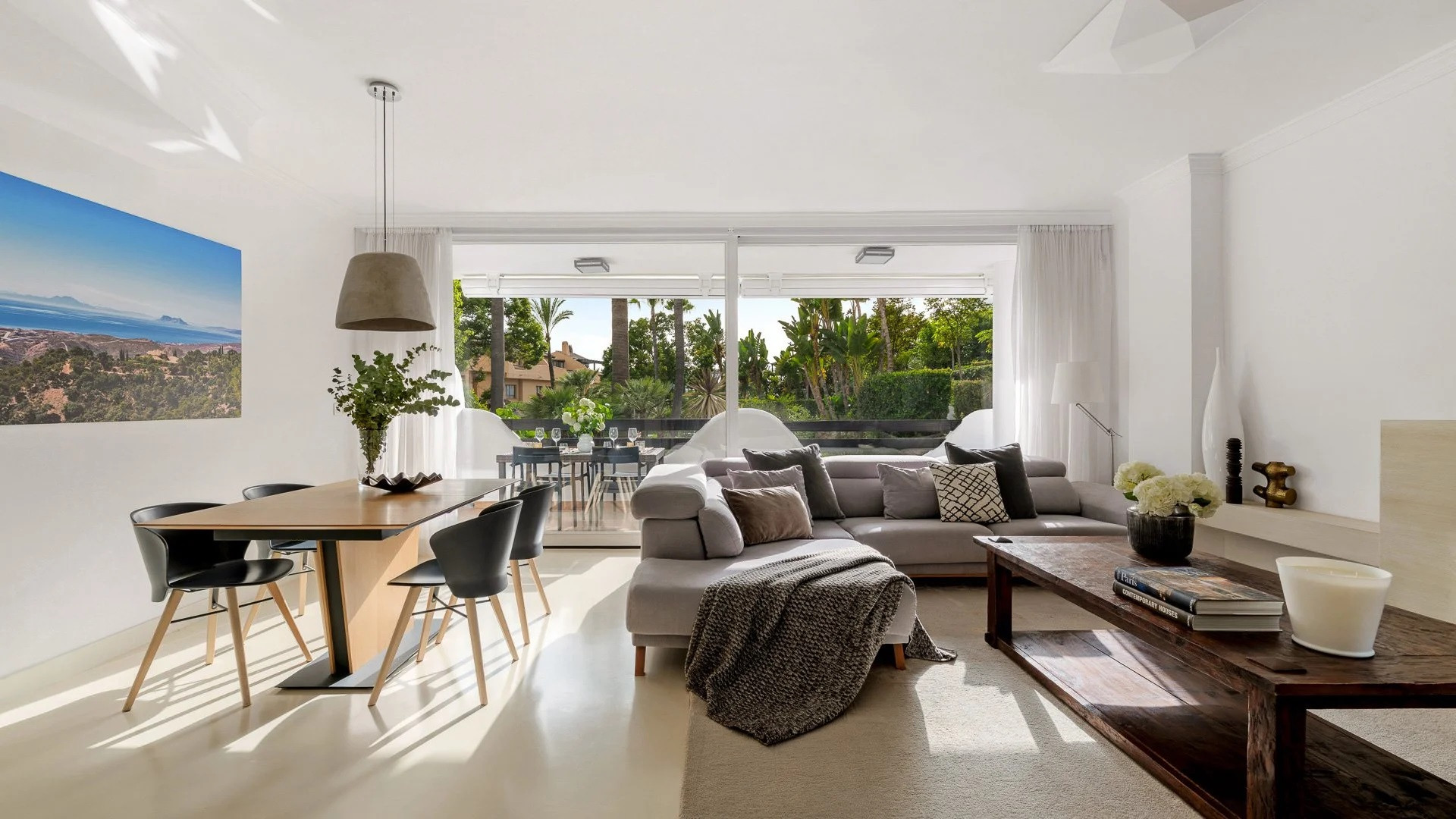 Casa Adosada de 3 Dormitorios en venta en Milla de Oro, Marbella