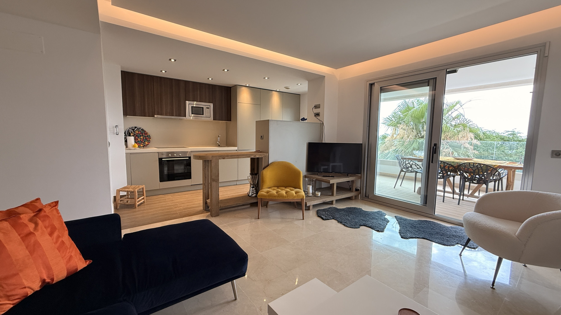 Piso de 3 Dormitorios y 2 Baños en alquiler en San Pedro de Alcántara
