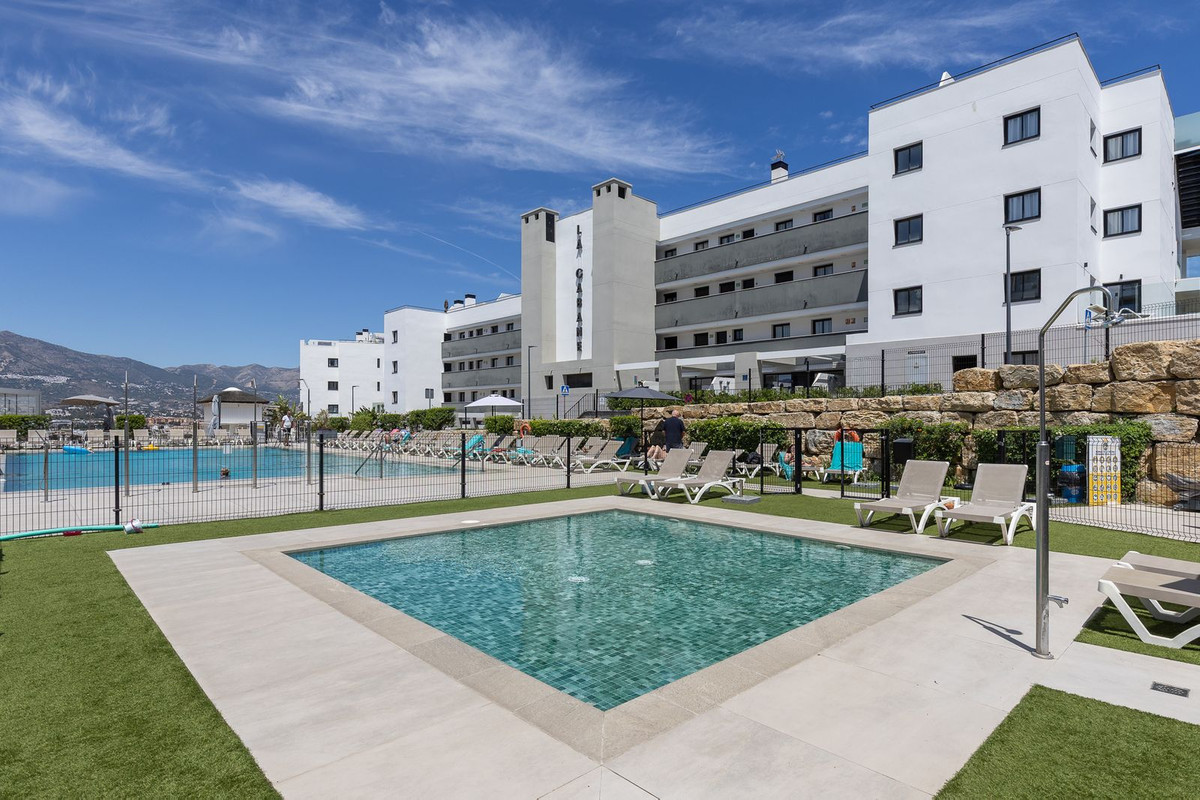 Piso de 3 Dormitorios y 2 Baños en venta en Mijas