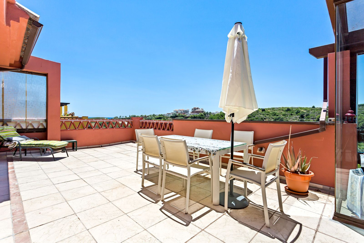 Ático de 3 Dormitorios y 2 Baños en venta en Casares