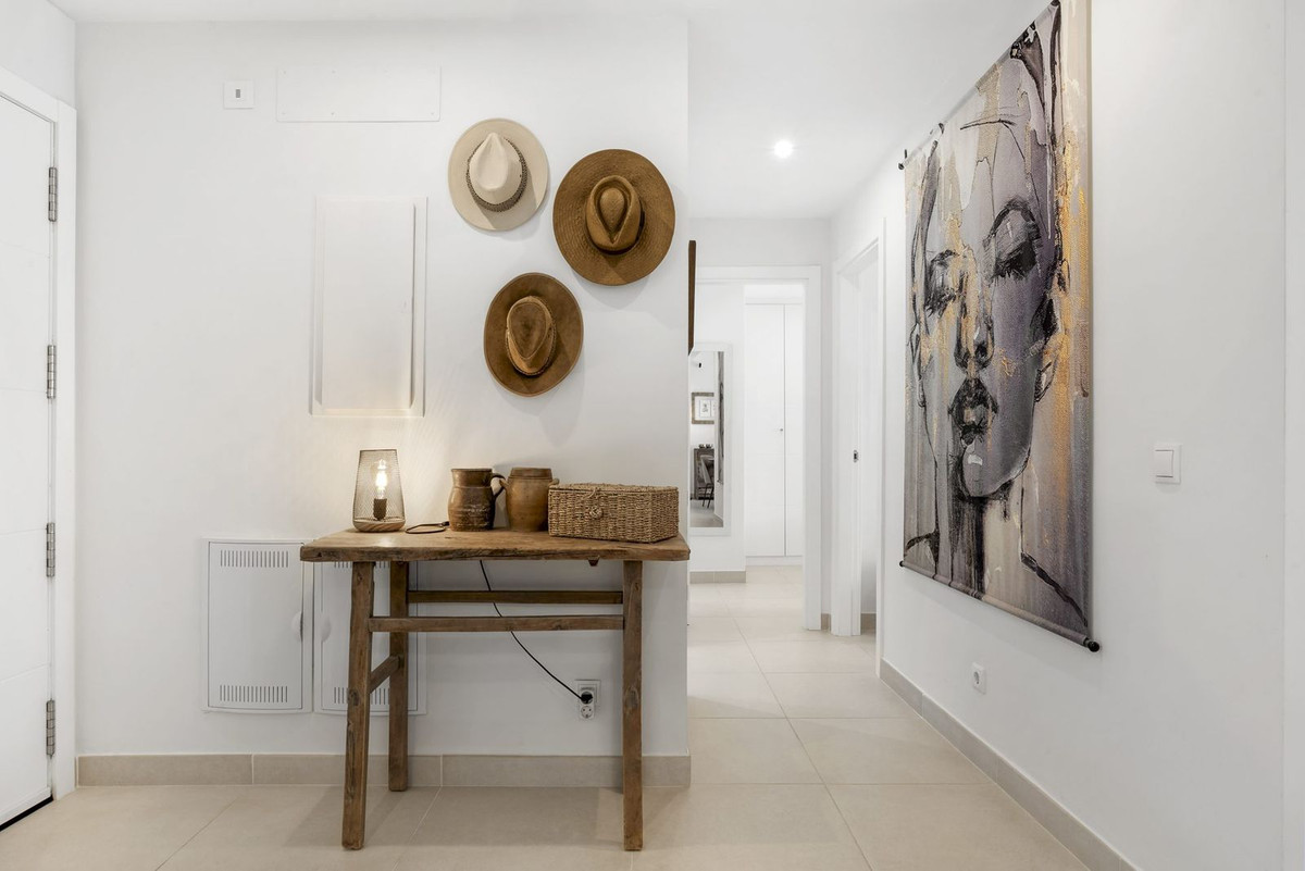 Piso de 2 Dormitorios y 2 Baños en venta en Estepona