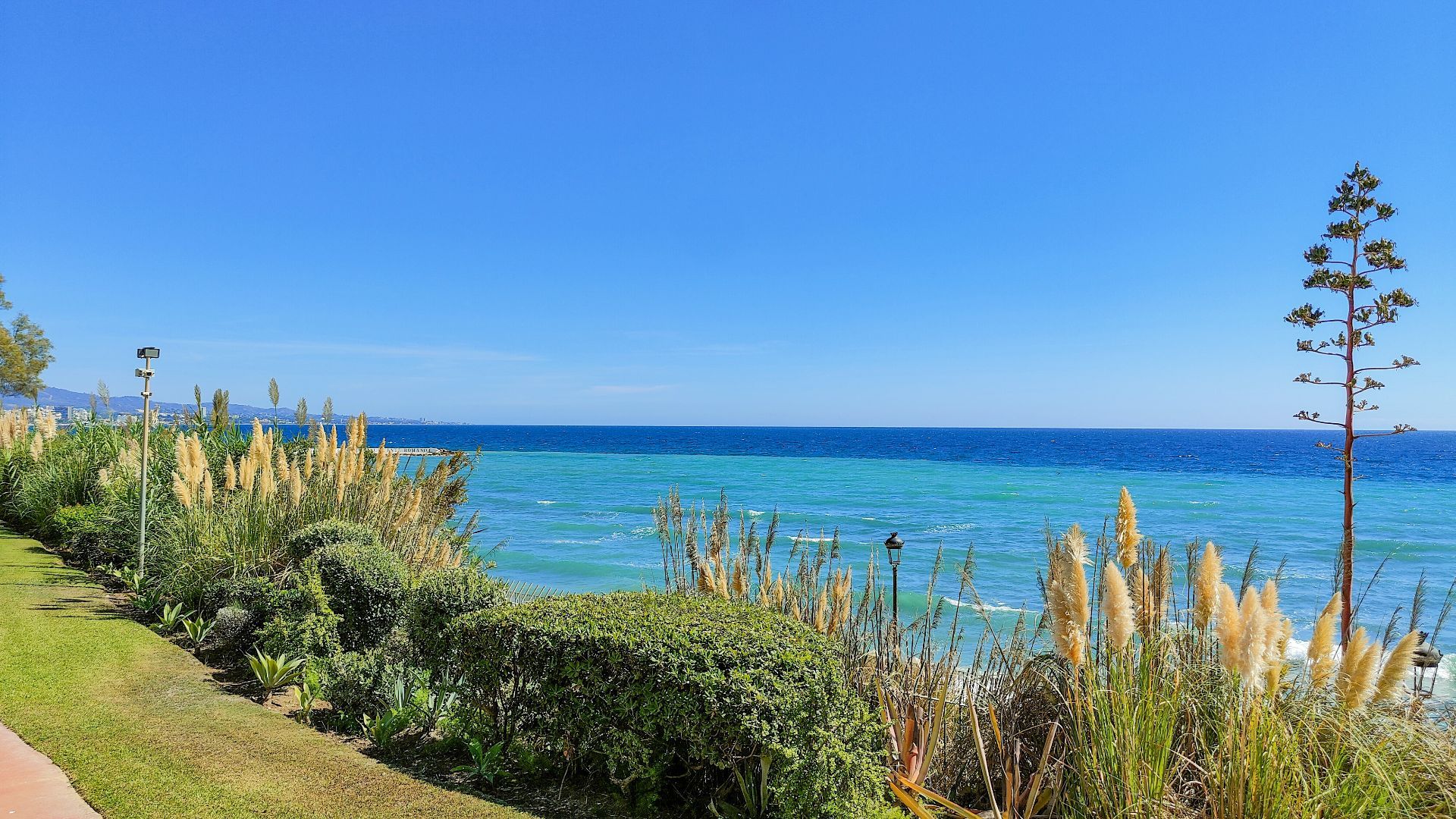 Piso de 3 Dormitorios y 4 Baños en venta en Milla de Oro, Marbella