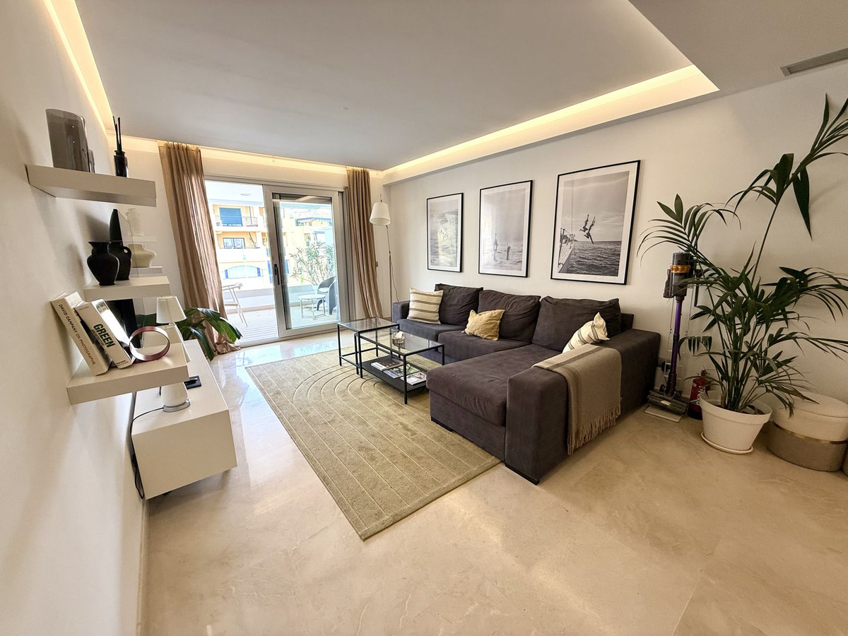3 Bed, 2 Bath - Penthouse for Sale in San Pedro de Alcántara
