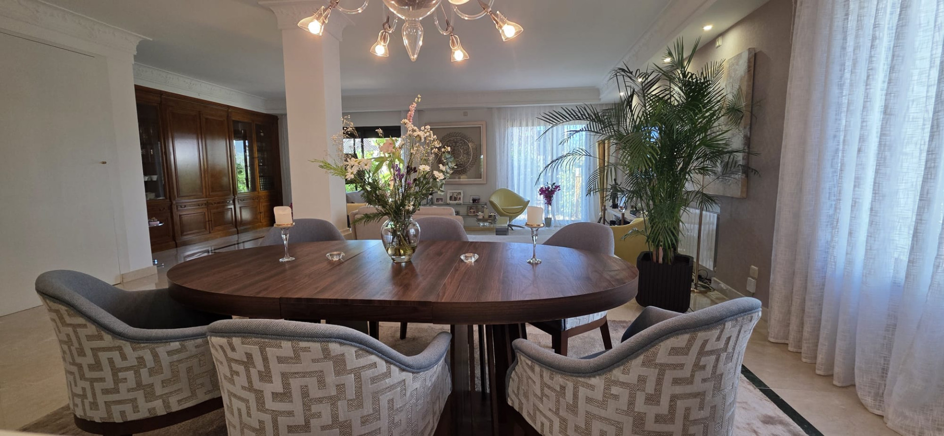 Casa de 4 Dormitorios en alquiler vacacional en Milla de Oro, Marbella