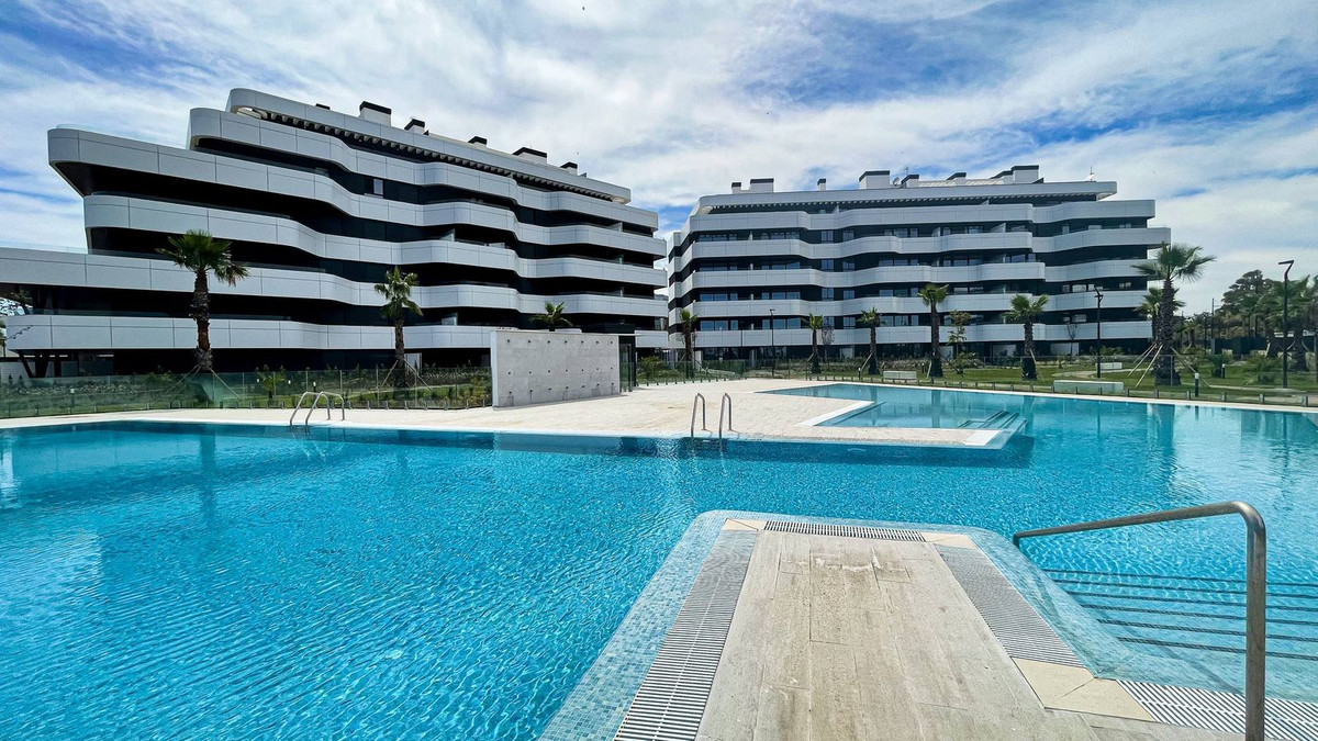 Piso de 3 Dormitorios en venta en Torremolinos