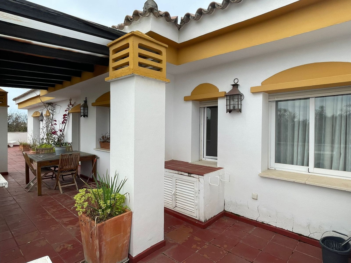 Ático de 2 Dormitorios en venta en Nueva Andalucía, Marbella