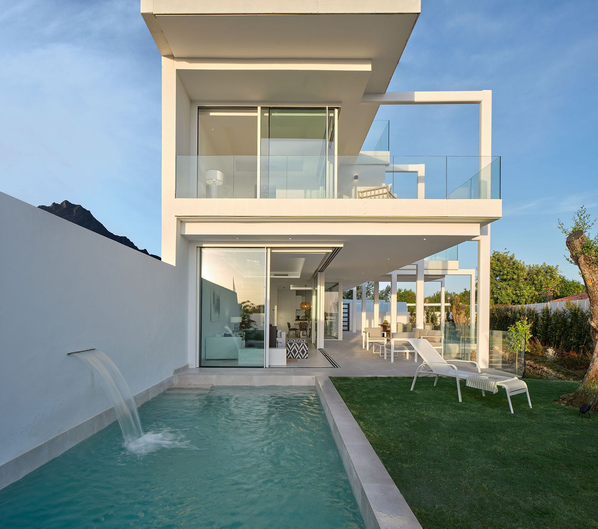 Casa de 3 Dormitorios y 3 Baños en venta en Marbella
